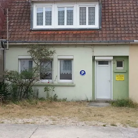 بيت للعطل Maison Bord De *